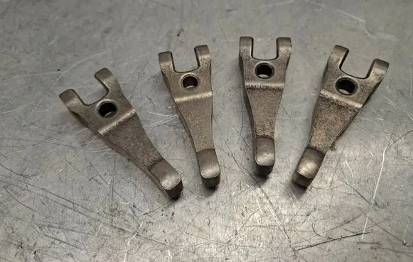 Ford Mondeo MK IV Fuel Injector clamp holder 