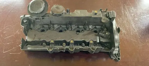 BMW 1 E81 E87 Rocker cam cover 7797613