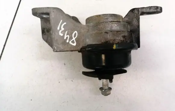 Chevrolet Epica Engine mount bracket 573A5100E