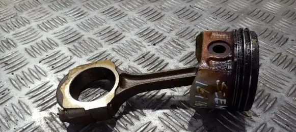 Renault Scenic I Piston with connecting rod
