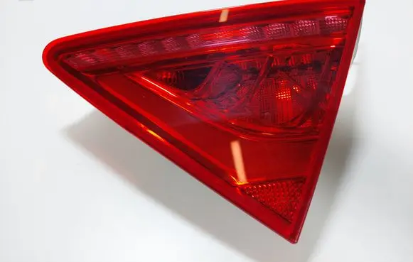 Audi A7 S7 4G Tailgate rear/tail lights 4G8945094