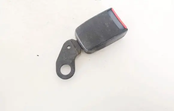 Mitsubishi Carisma Rear seatbelt buckle 101911g 101911-g