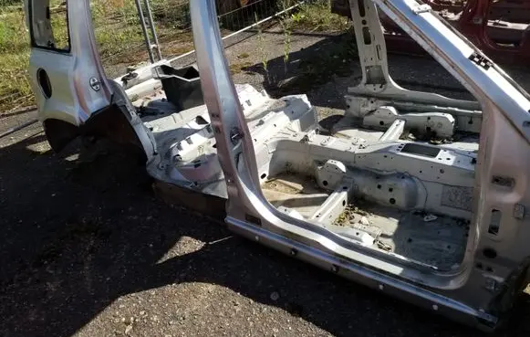 Skoda Yeti (5L) Pillar (middle) 