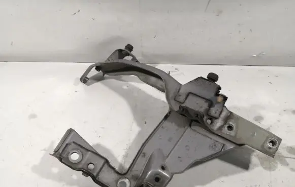 Opel Zafira B Headlight/headlamp mounting bracket 0880778