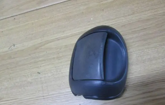 Renault Megane II Seat adjustment knob