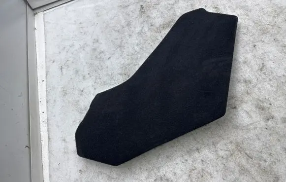 Tesla Model Y Centre console side trim front 155987100A 155987500A 170192