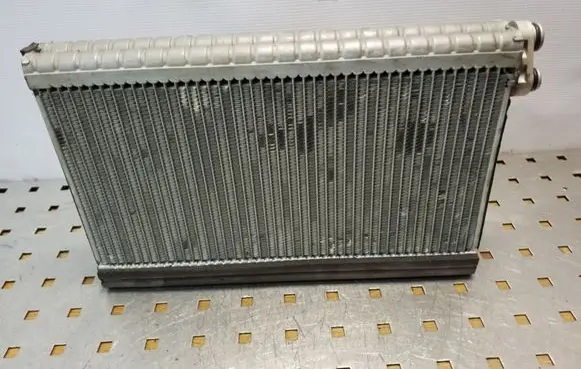 Air conditioning (A/C) radiator (interior)