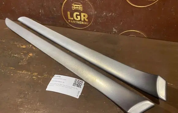 Audi A4 S4 B6 8E 8H Front door trim bar 8E0867409 8E0867410