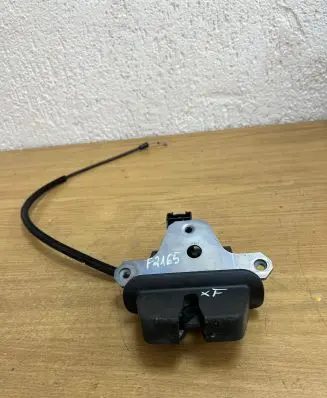 Jaguar XF X250 Tailgate/trunk/boot lock/catch/latch 343709 F2165