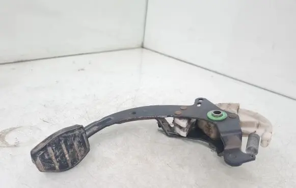 Renault Scenic I Clutch pedal 