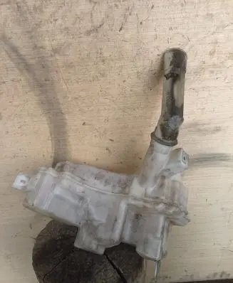 Mazda 3 I Windshield washer fluid reservoir/tank 860142721