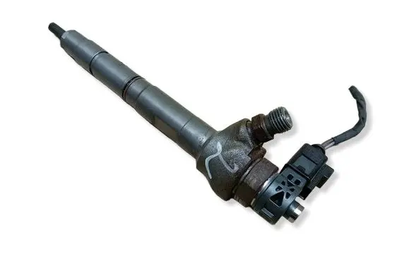 Audi A3 S3 8P Fuel injector 03L130277J