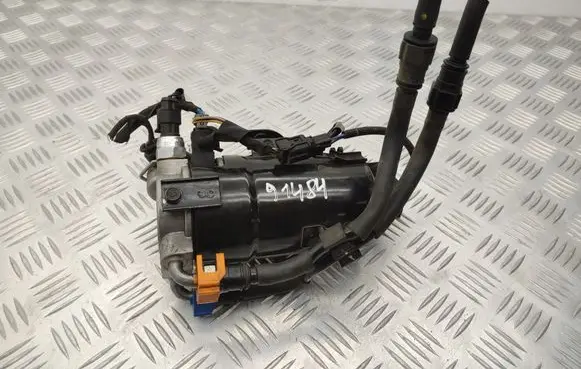 KIA Sorento Fuel filter housing 