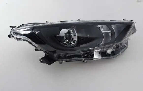 Toyota Yaris XP210 Headlight/headlamp K06EU