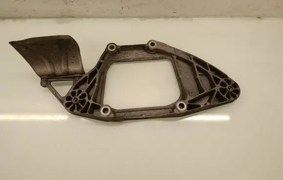 Audi A6 S6 C7 4G Rear differential/diff mount bracket 8K0599287J