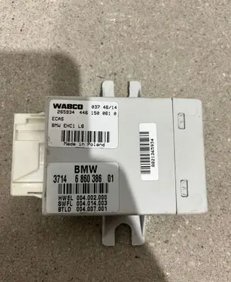 BMW 5 F10 F11 Air suspension control unit module (rear) 6860386 004002000