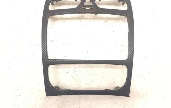 Radio/GPS head unit trim