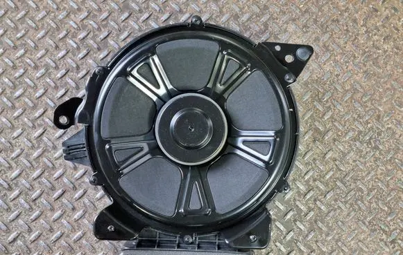 Volvo XC60 Subwoofer speaker 32212620