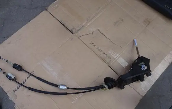 Citroen C3 Gear selector/shifter in gearbox 9808161480