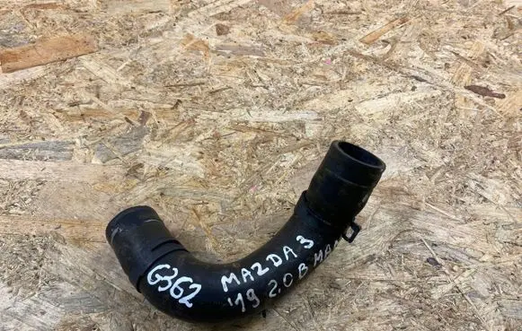 Mazda 3 Engine coolant pipe/hose
