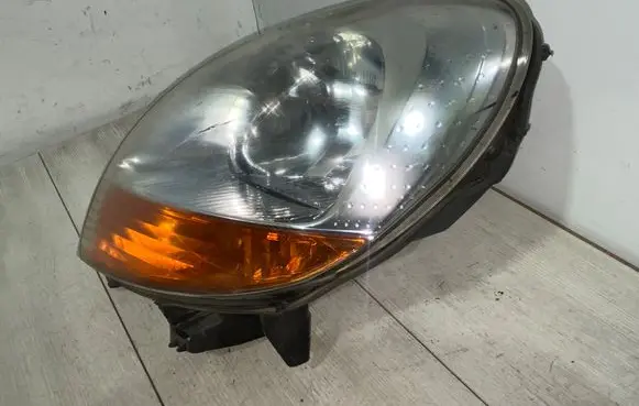 Renault Kangoo I Headlight/headlamp 8200150614 89008681 89009621