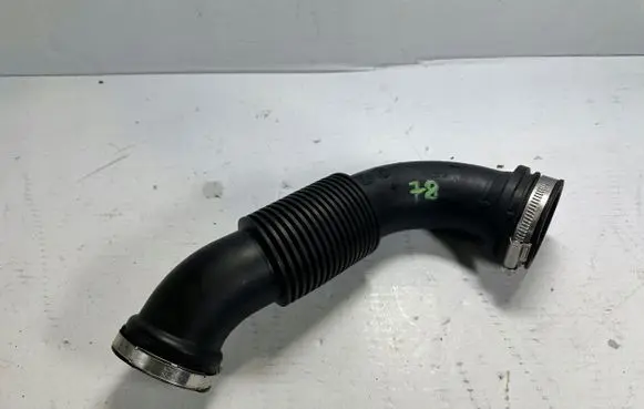Ford Kuga II Air intake hose/pipe