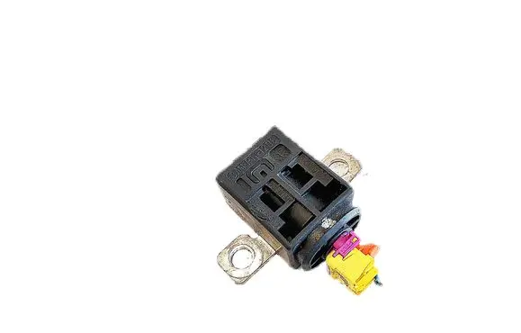 Audi Q7 4L Battery relay fuse 4F0915519