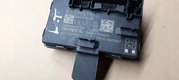 Audi A4 S4 B9 Door control unit/module 8W0959595G