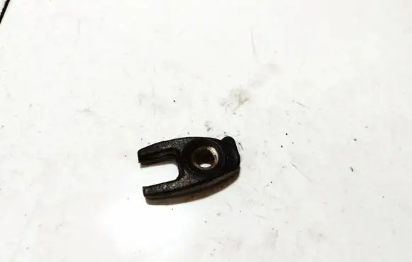 Nissan Qashqai Fuel Injector clamp holder