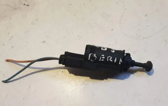 Citroen Berlingo Brake pedal sensor switch 9634667980 95835T02