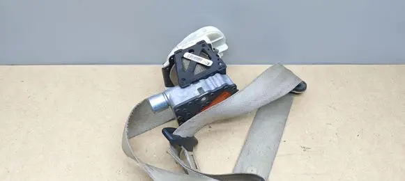 Mercedes-Benz CLK A209 C209 Front seatbelt 2098601985