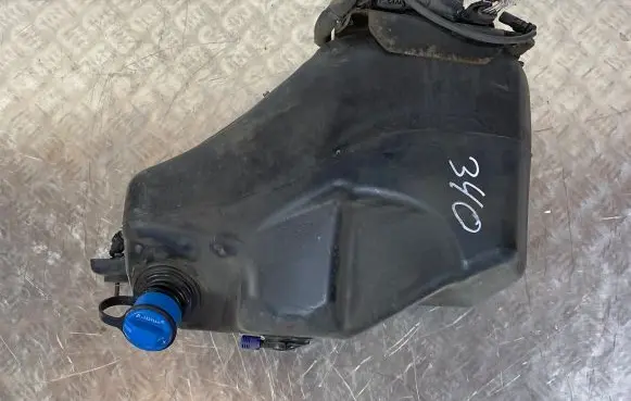 Jaguar F-Pace AdBlue liquid reservoir X7611405181111
