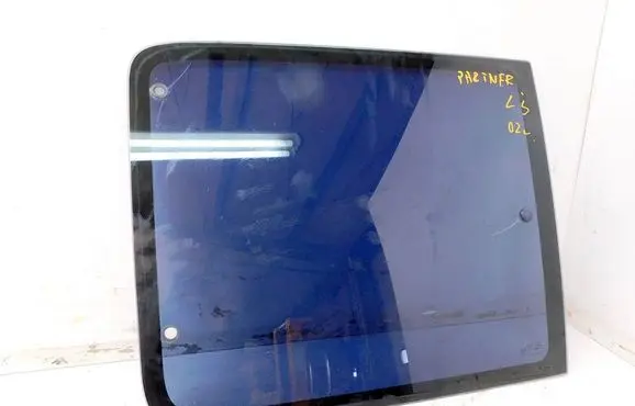 Citroen Berlingo Side middle window/glass 192561