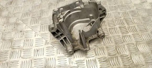 Ford Kuga II Fuel filter bracket/mount holder 9804493180