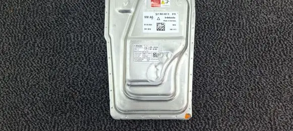 Porsche Taycan 9J1 Auxiliary heating control unit/module 9J1963507E 122R000550 10R068485