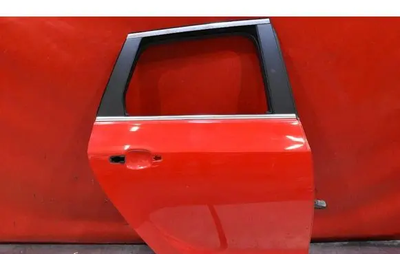 Opel Astra J Rear door