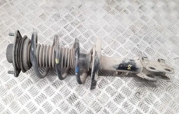 Hyundai i40 Front shock absorber with coil spring 546513Z230