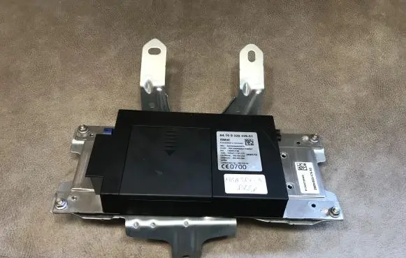 BMW 5 F10 F11 Bluetooth control unit module 9329339