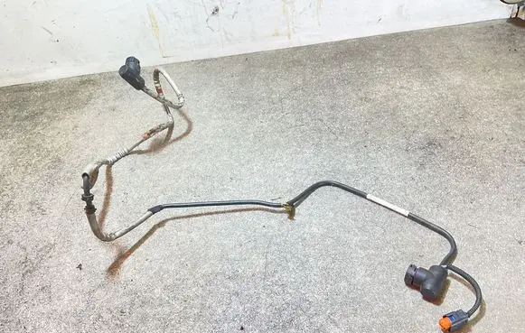 Renault Master III AdBlue supply pipe 073681250056 204204195R
