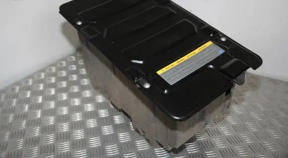 Battery box tray