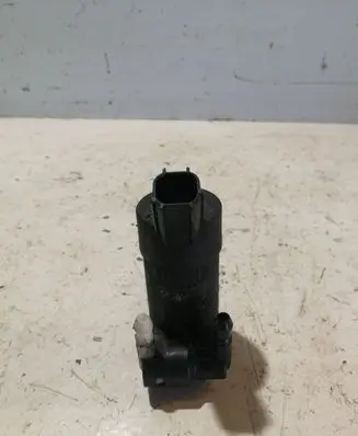 Volvo XC90 Windscreen/windshield washer pump