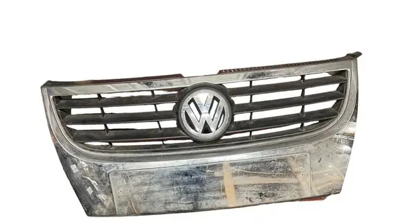 Volkswagen Touran I Front bumper upper radiator grill 1T0853651D