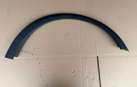 Volvo C30 Fender trim (molding) 30744043