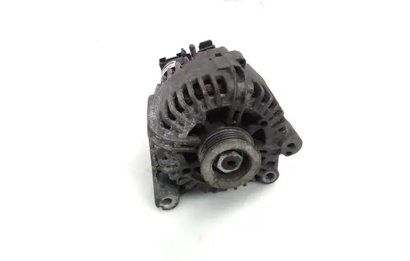 Toyota Avensis T270 Generator/alternator 210330 10019 P0943814