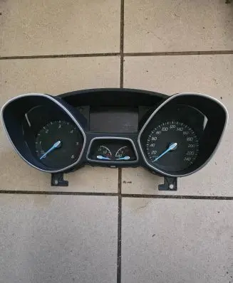 Ford Focus Speedometer (instrument cluster) BM5T10849BL 13968849 2182029