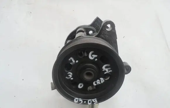 Jeep Grand Cherokee (WK) Power steering fluid tank/reservoir