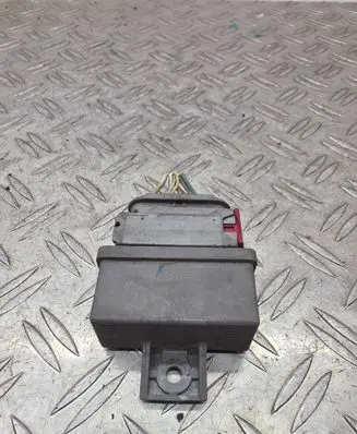 Peugeot 508 Glow plug pre-heat relay 9674222380 34F240114