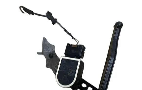 BMW 4 G22 G23 G24 G26 Headlight/headlamp level sensor 6870000 37146870000
