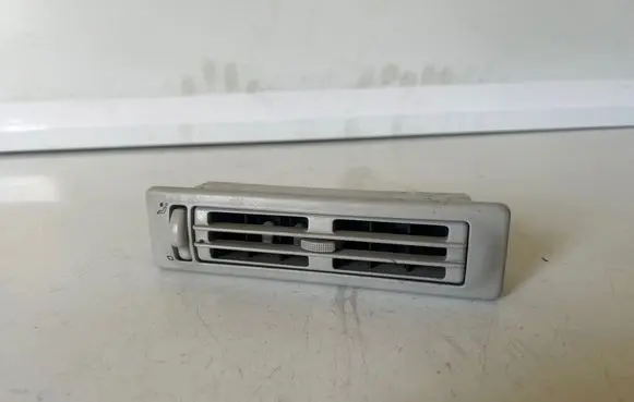 Volkswagen Multivan T4 Dash center air vent grill 703820963 WW013