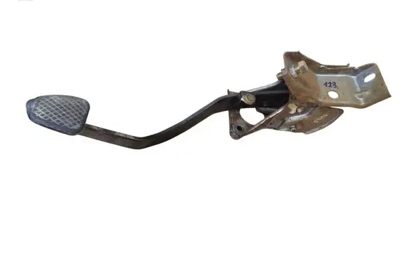 Honda CR-V Clutch pedal 